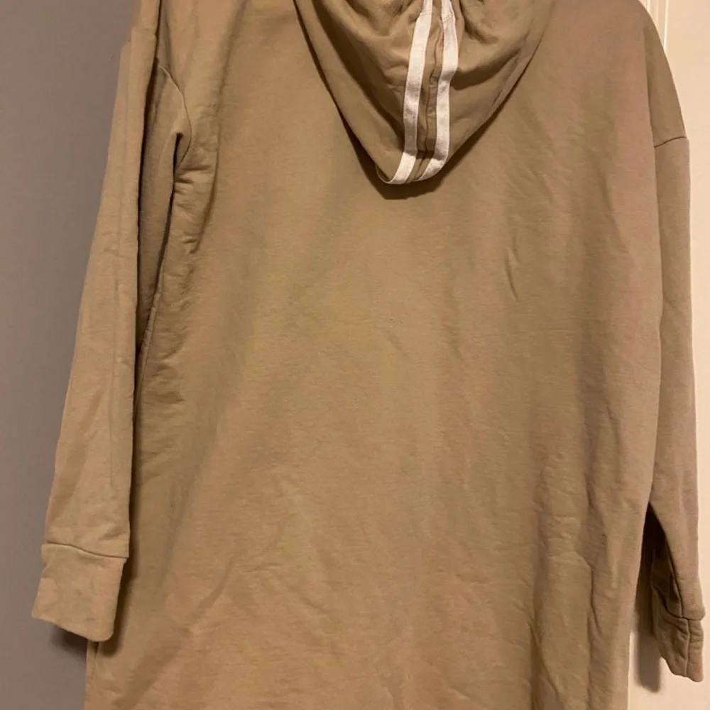 Sweatshirt - Picture 3 of 4